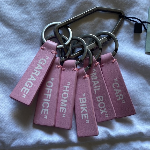 Off- White Multiple Label Key Ring - Picture 5 of 7